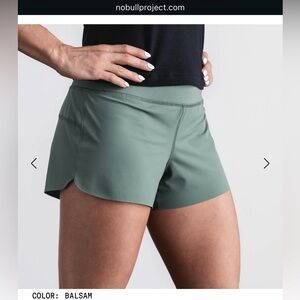 BRAND NEW! ✨ NOBULL 3” Pace Short